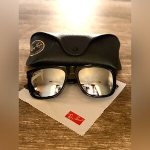 Ray-Ban Classic Black Sunglasses with Case